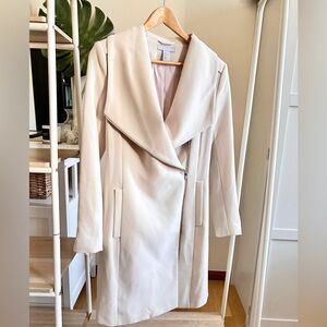 HM Cream Colored Mid-Length Zipped Jacket
